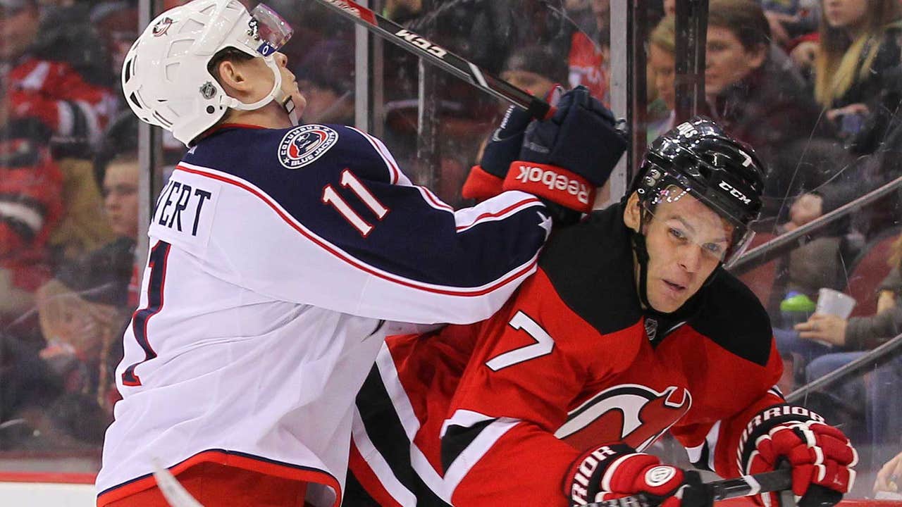 Henrique scores twice, Devils beat Columbus 5-2